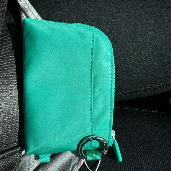 Clippable Card Pouch - Picture 3 of 4